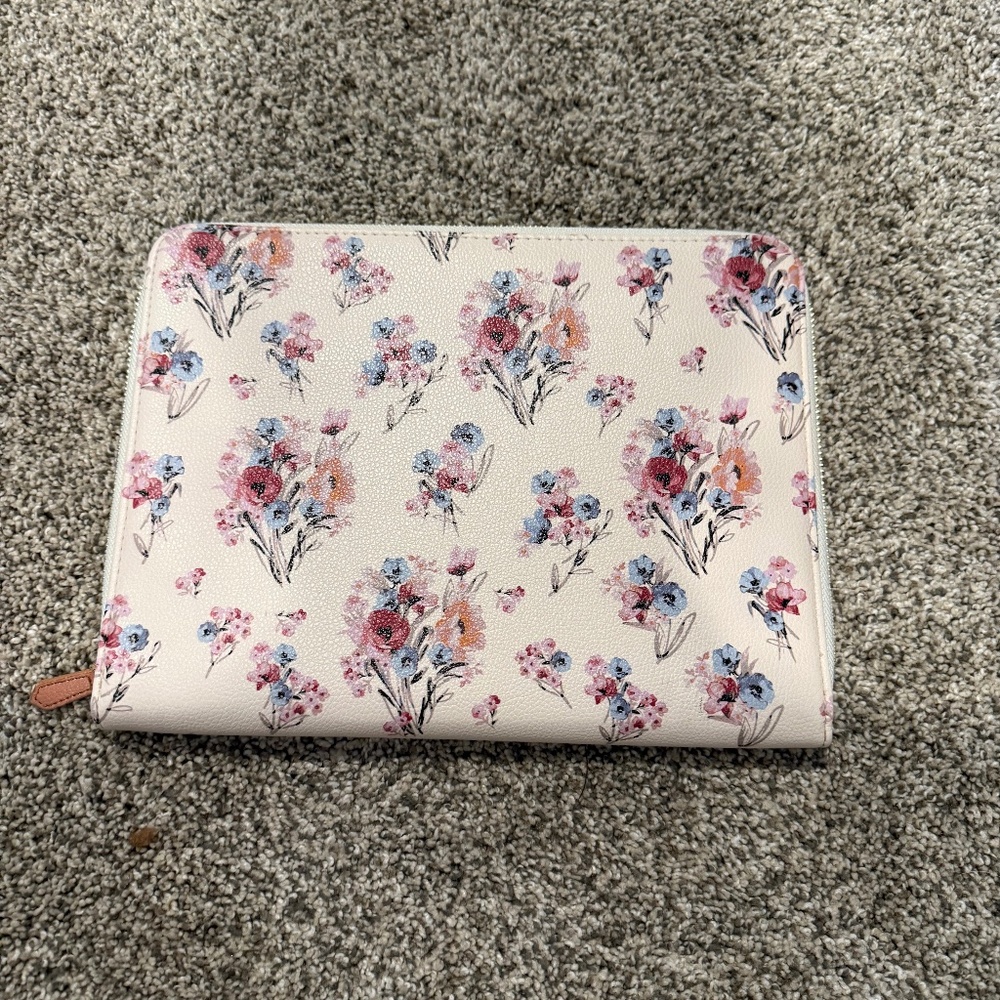 Matilda Jane Tech organizer